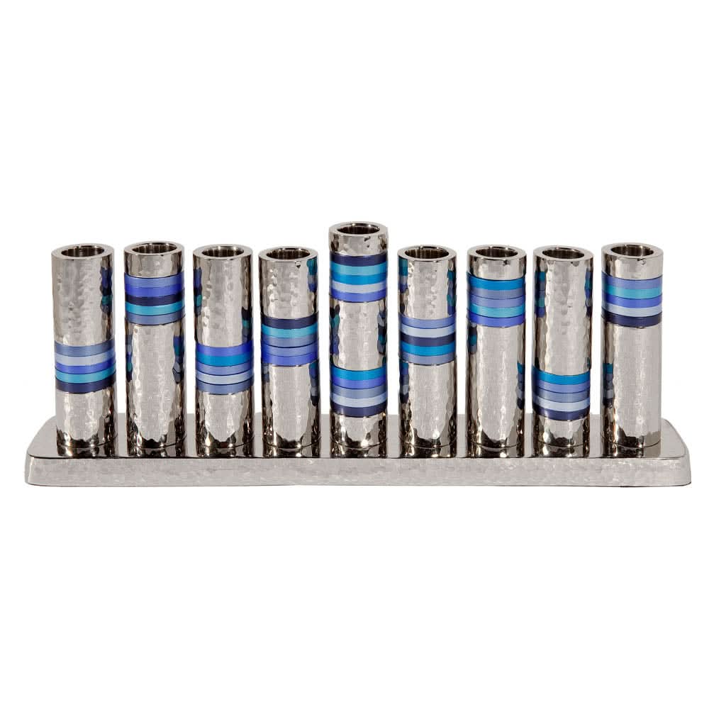 חנוכיית צינורות בצבעי ים, מרוקעת בעבודת יד