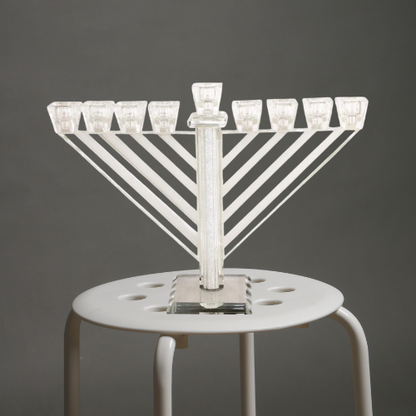 חנוכיית קריסטל מהודרת קנים אלכסוניים 21 ס"מ