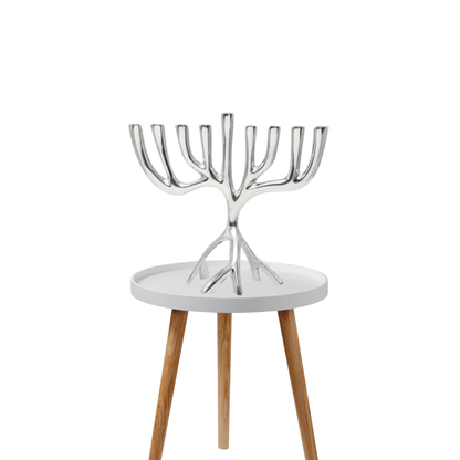 חנוכיית עץ חיים מתכת כסוף בעיצוב מודרני גובה 20 ס"מ